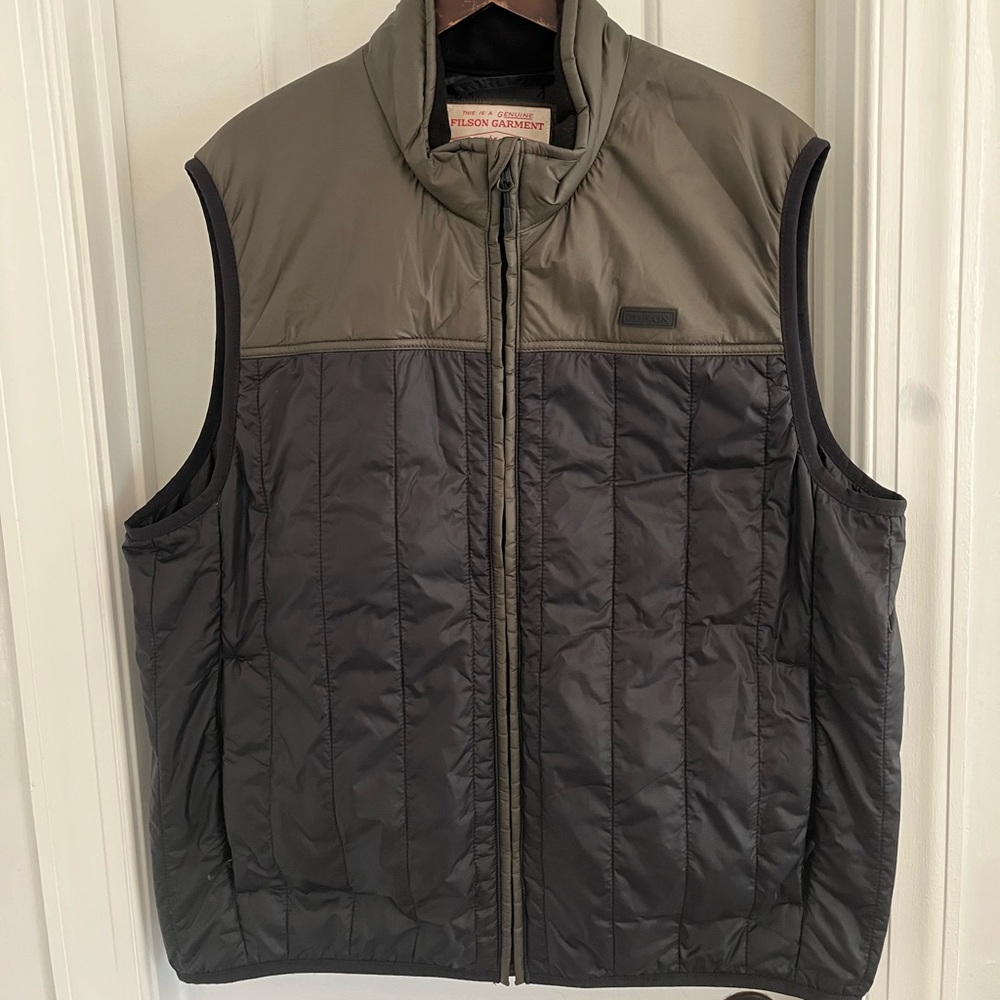 Filson Insulated Vest‎ Black Olive